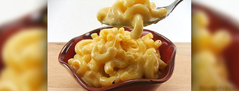 Macarrão com molho de queijo