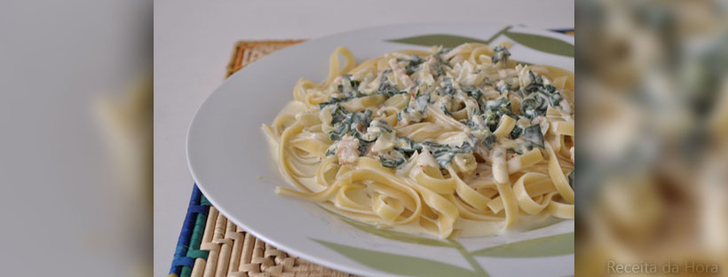 Receita de molho Branco com espinafre e bacon