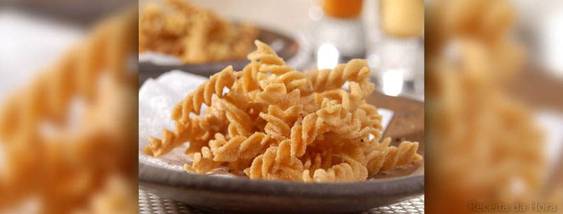 Receita de Torresmo de macarrão