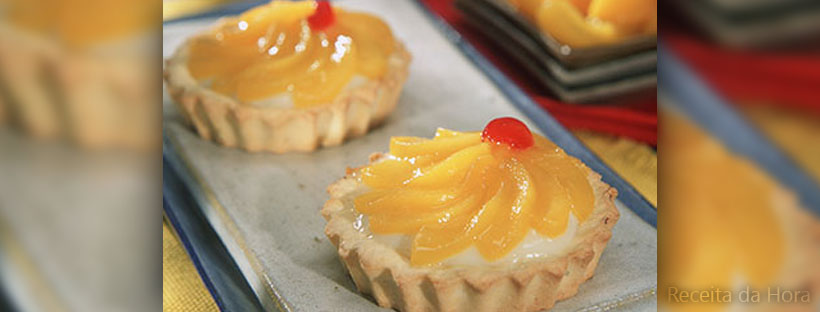 Receita de tortinha de pêssego com massa folhada