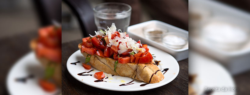 Bruschetta de natal em duas versões