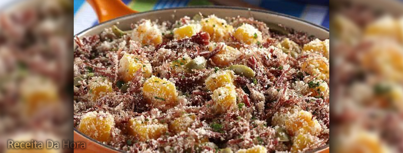 Farofa prática de carne seca